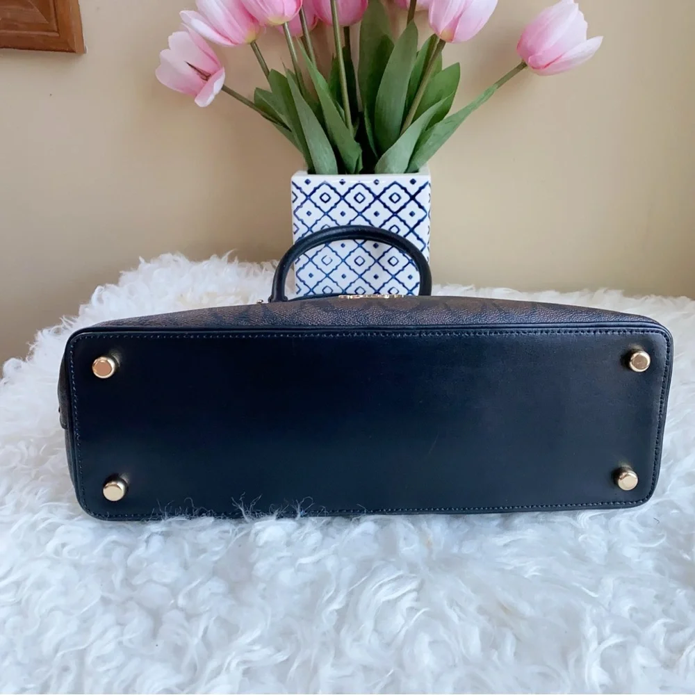 Coach Katy Satchel in signature - Picture 7 of 7